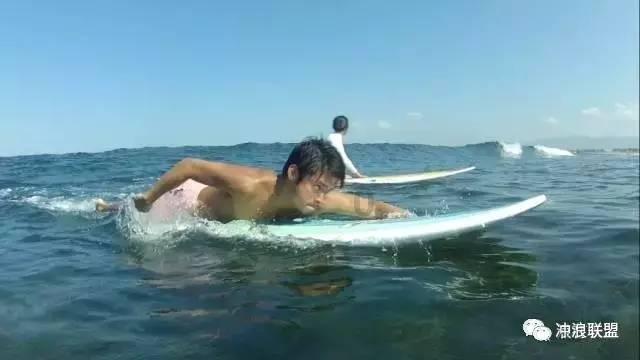 沙漠前行